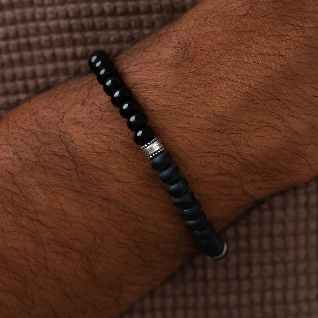 Bound Clarity – Onyx Milgrain Barrel Bracelet - Image 2