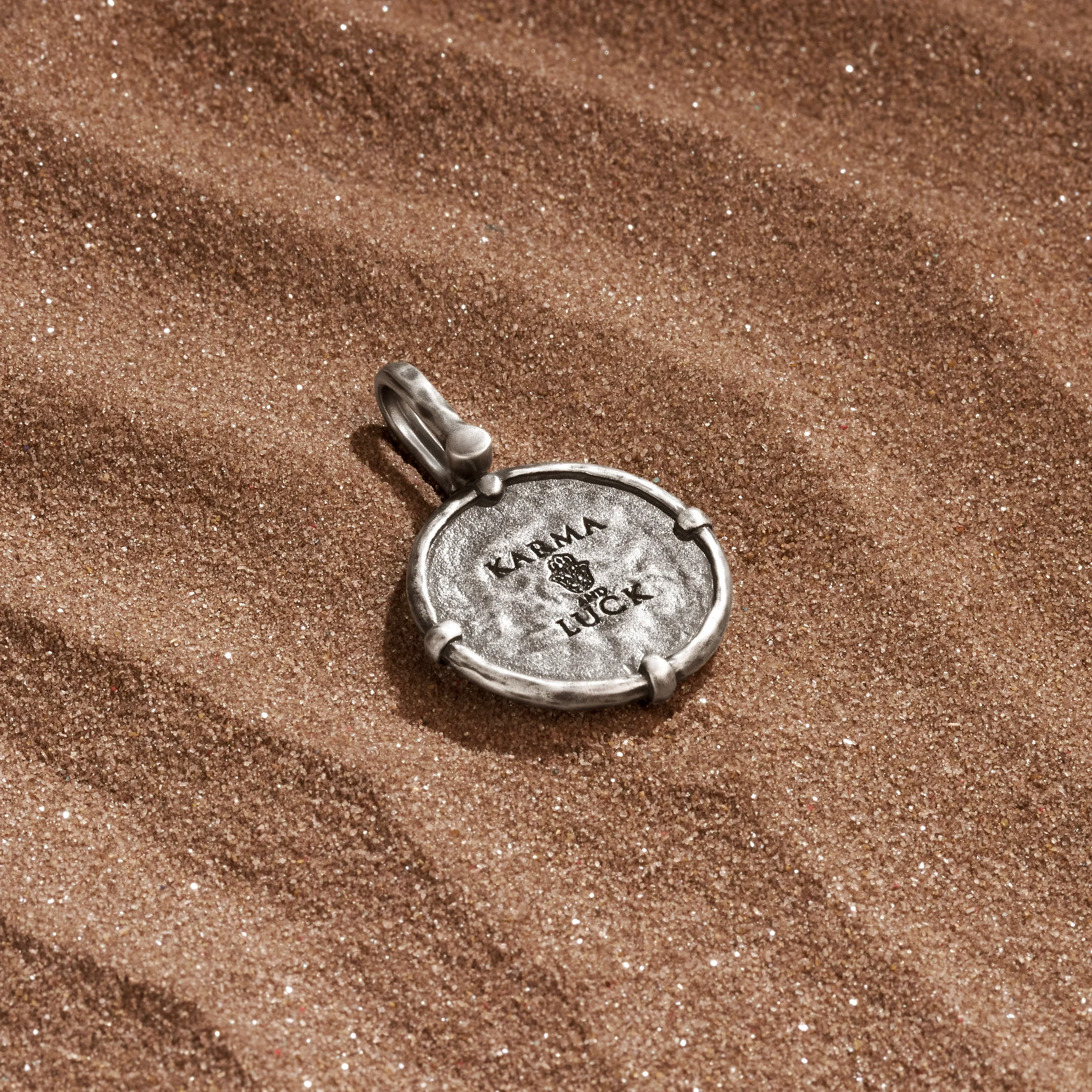 Constant Illumination - Onyx Eye Charm - Image 3