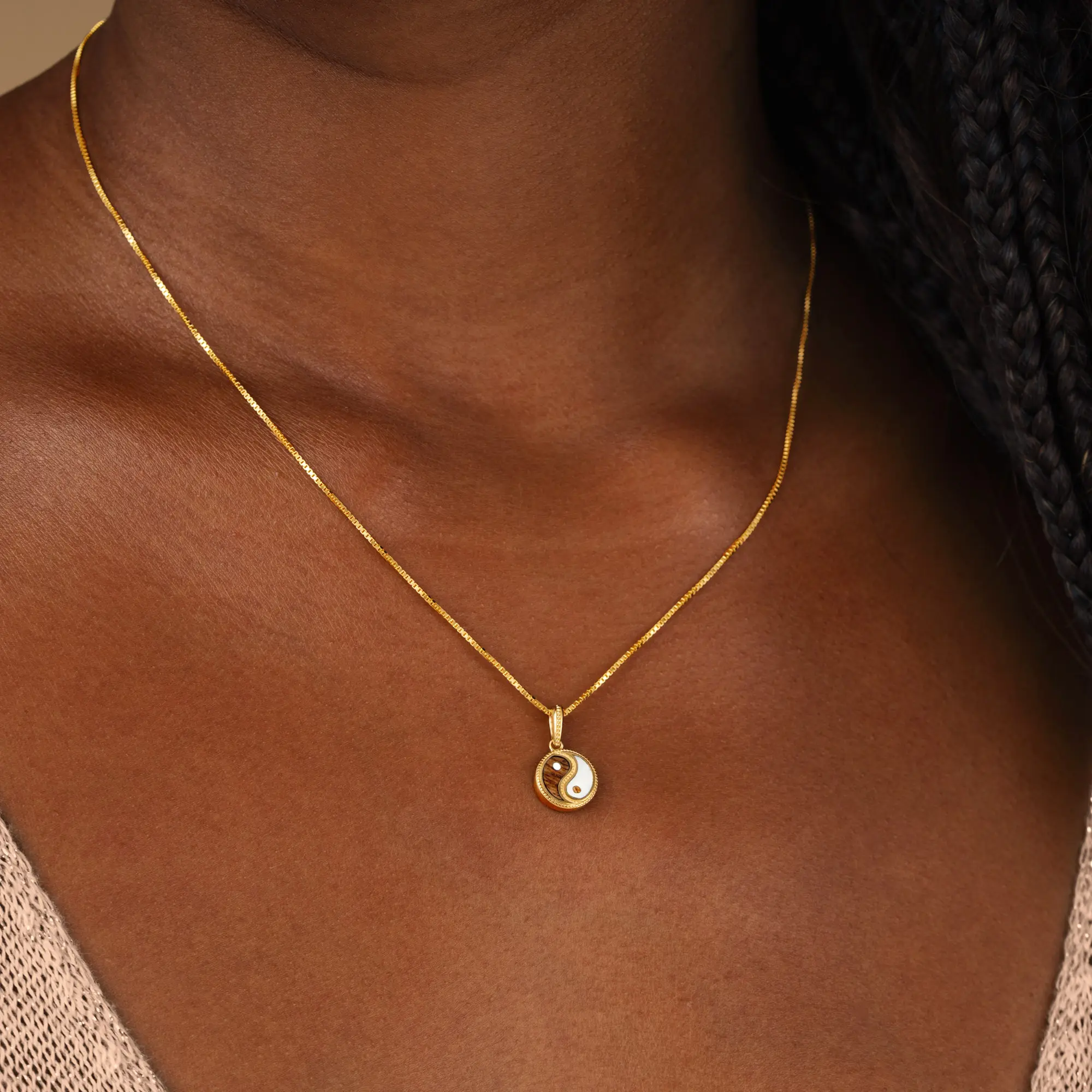 Dual Essence Yin Yang Harmony Necklace - Image 2