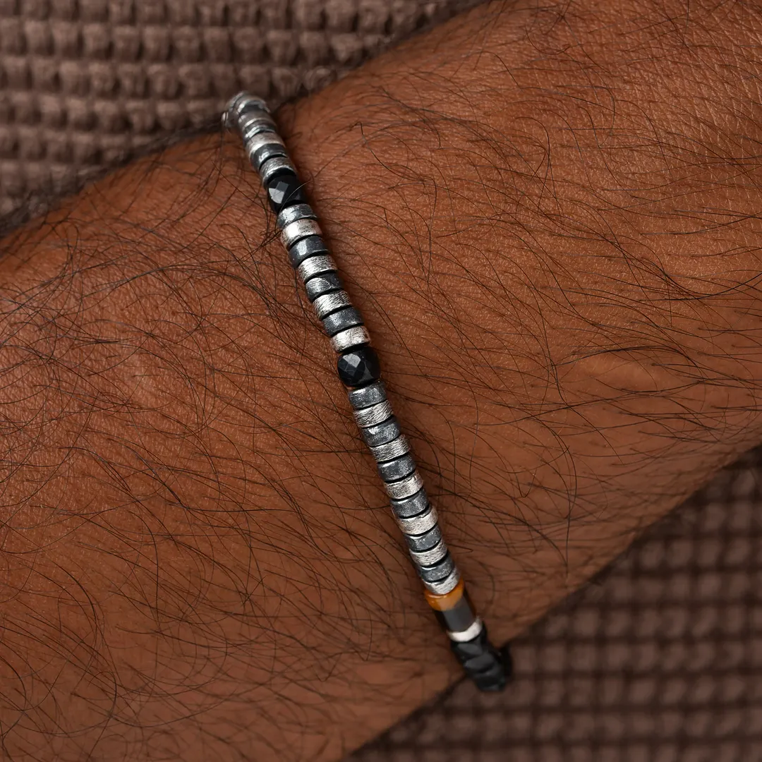 Enduring Horizon Onyx & Tiger’s Eye Heishi Bracelet - Image 2