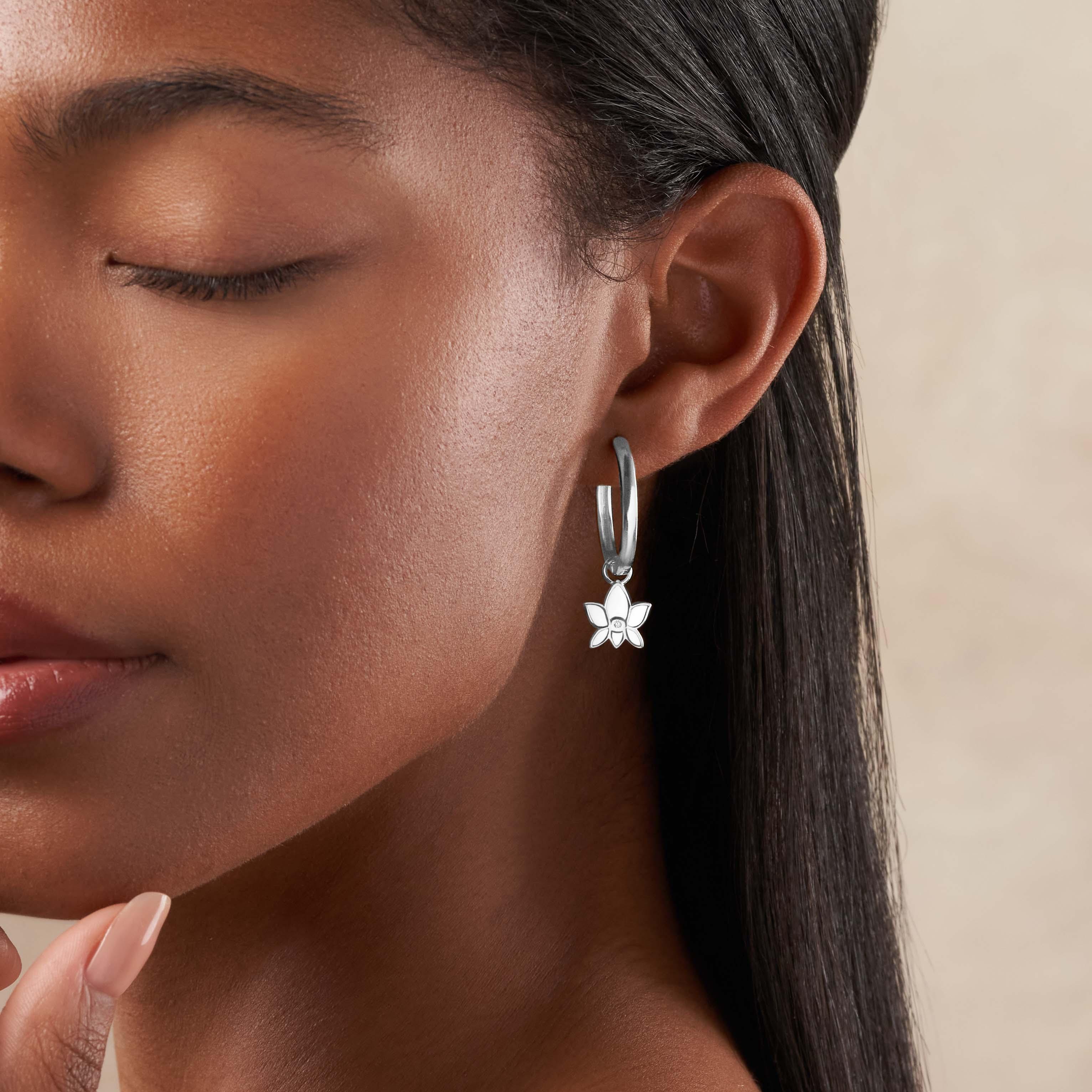 Eternal Circle - Silver Hoop Earrings - Image 4