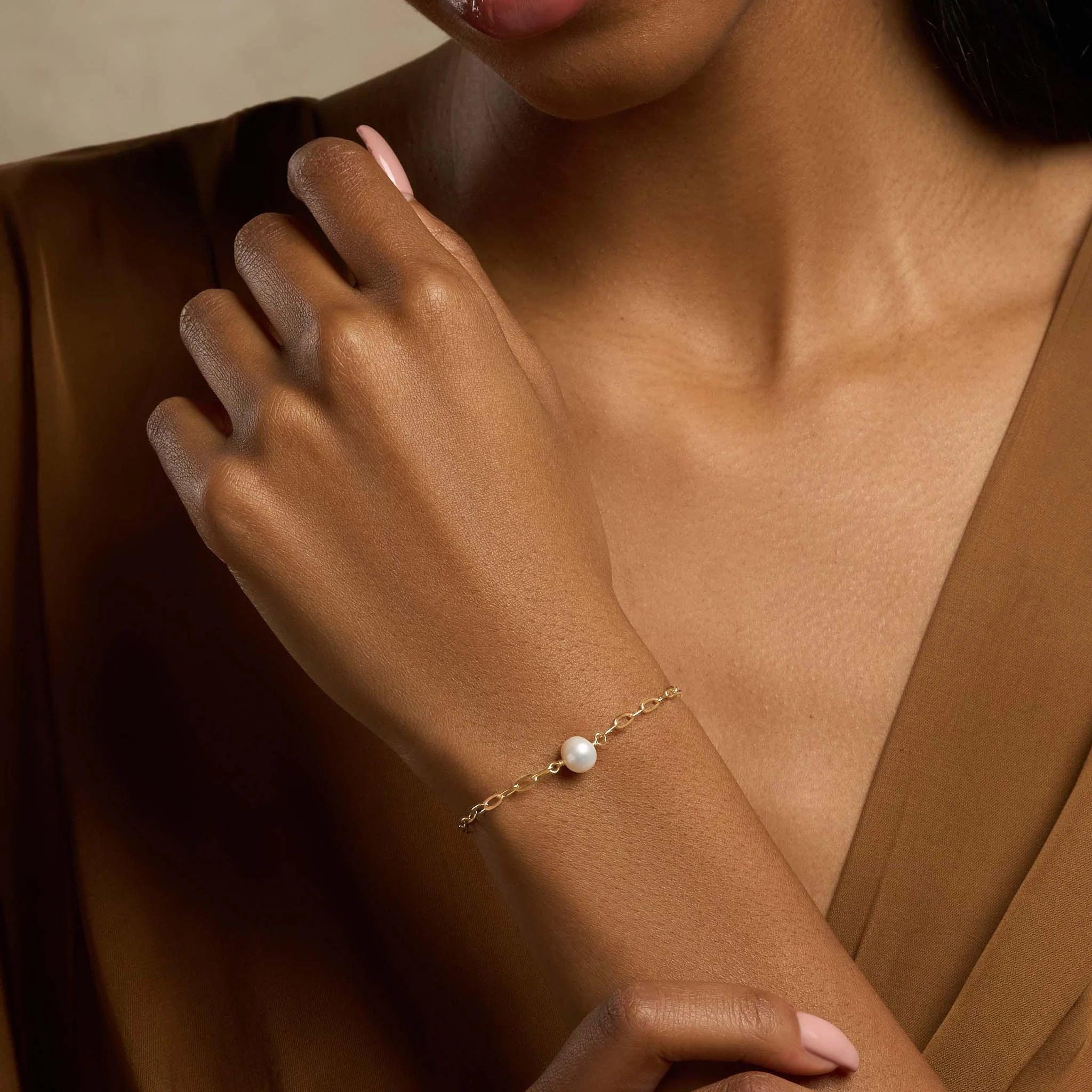 Infinite Peace Chain Pearl Bracelet - Image 2