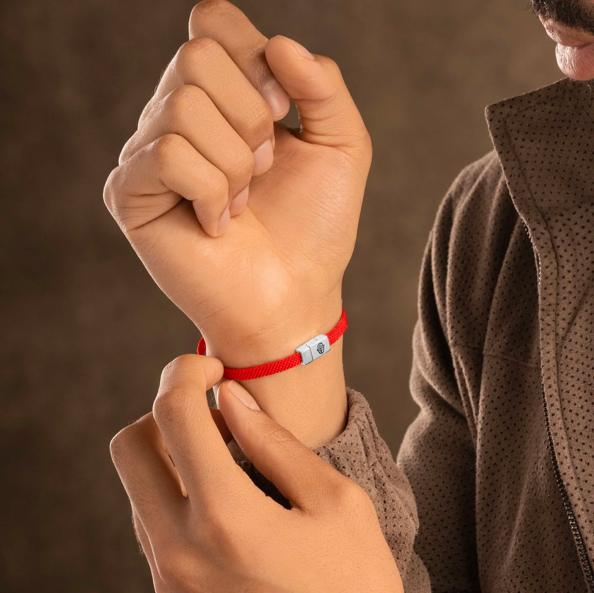 Magnetic Desires Men's Red String Bracelet - Image 5