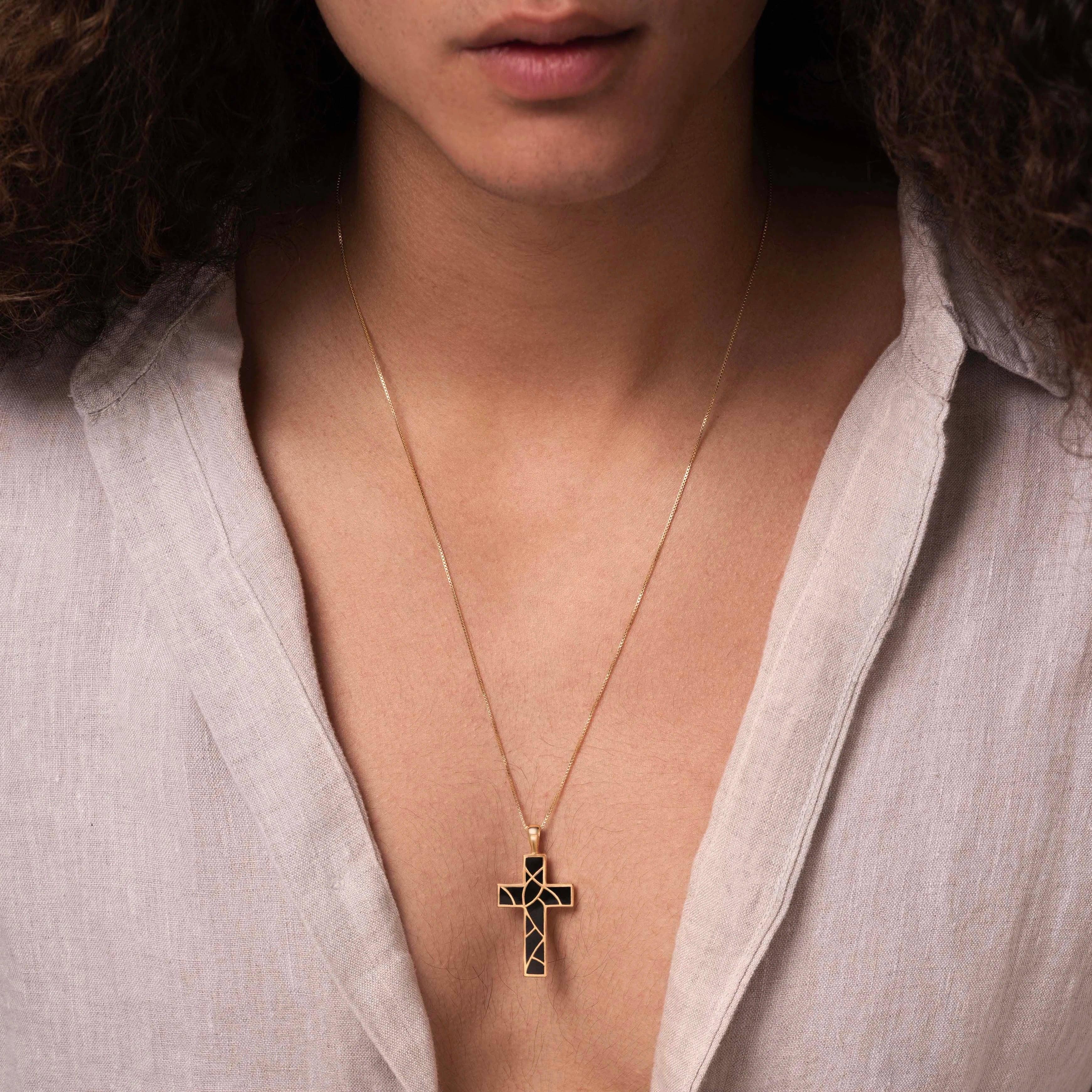 Miraculous Faith Cross Pendant Necklace - Image 5