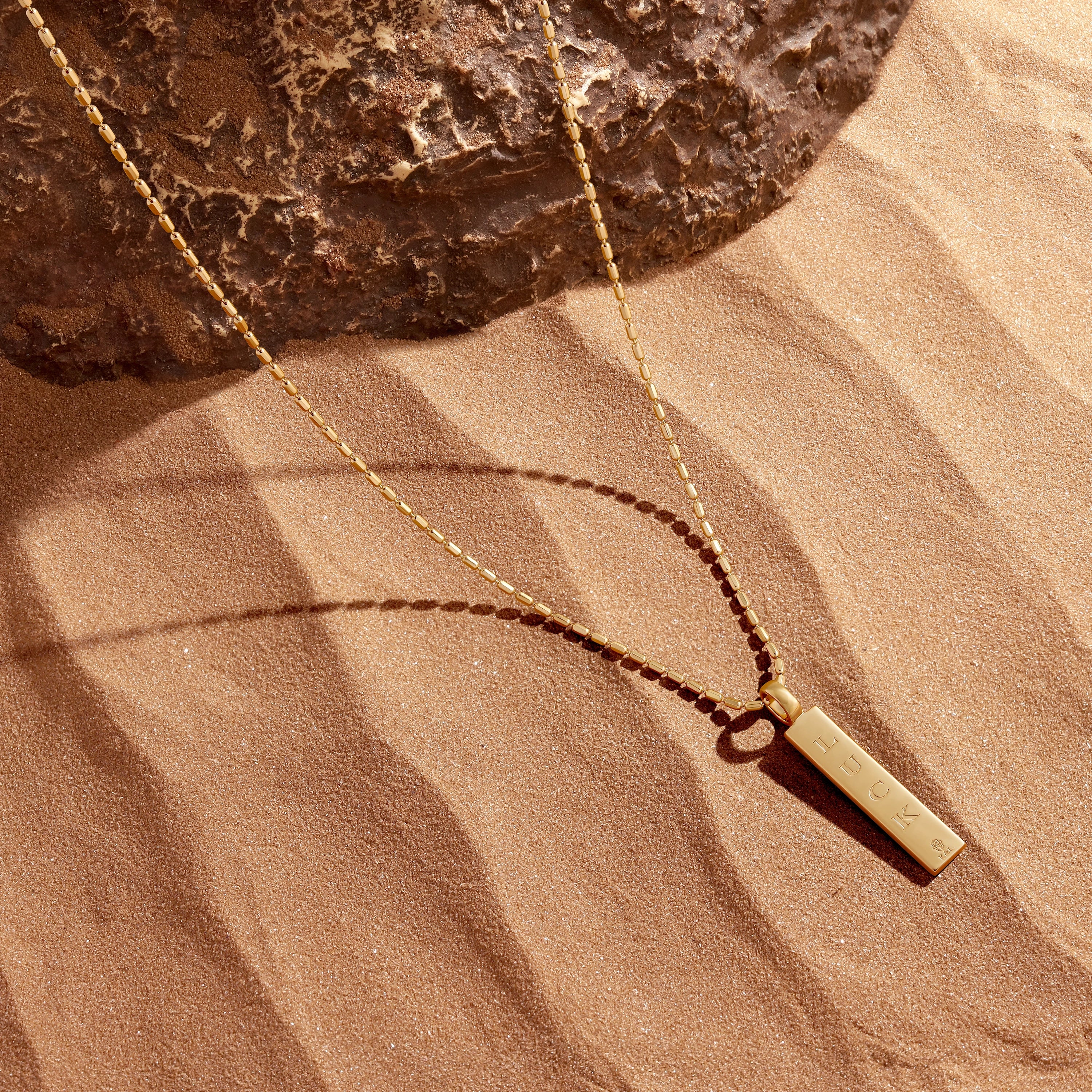 Mystic Terrain Labradorite Bar Pendant Necklace - Image 3
