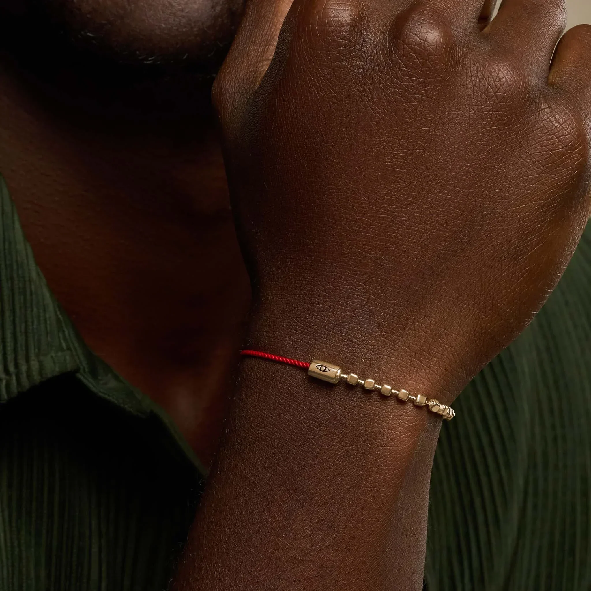 Prosperous Vibration Men's Gold Red String Evil Eye Bracelet - Image 4