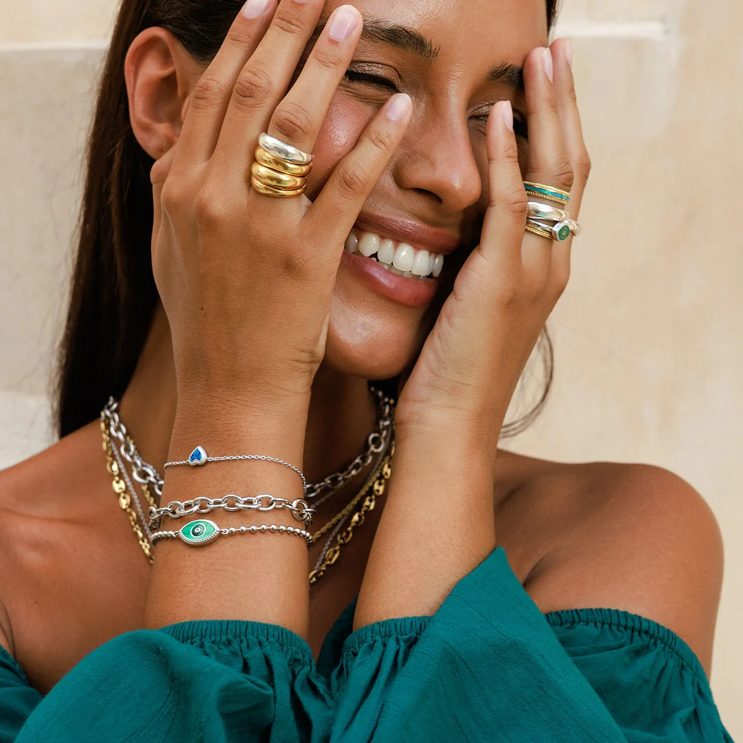 Radiant Flow Gold Ring Stack - Image 2