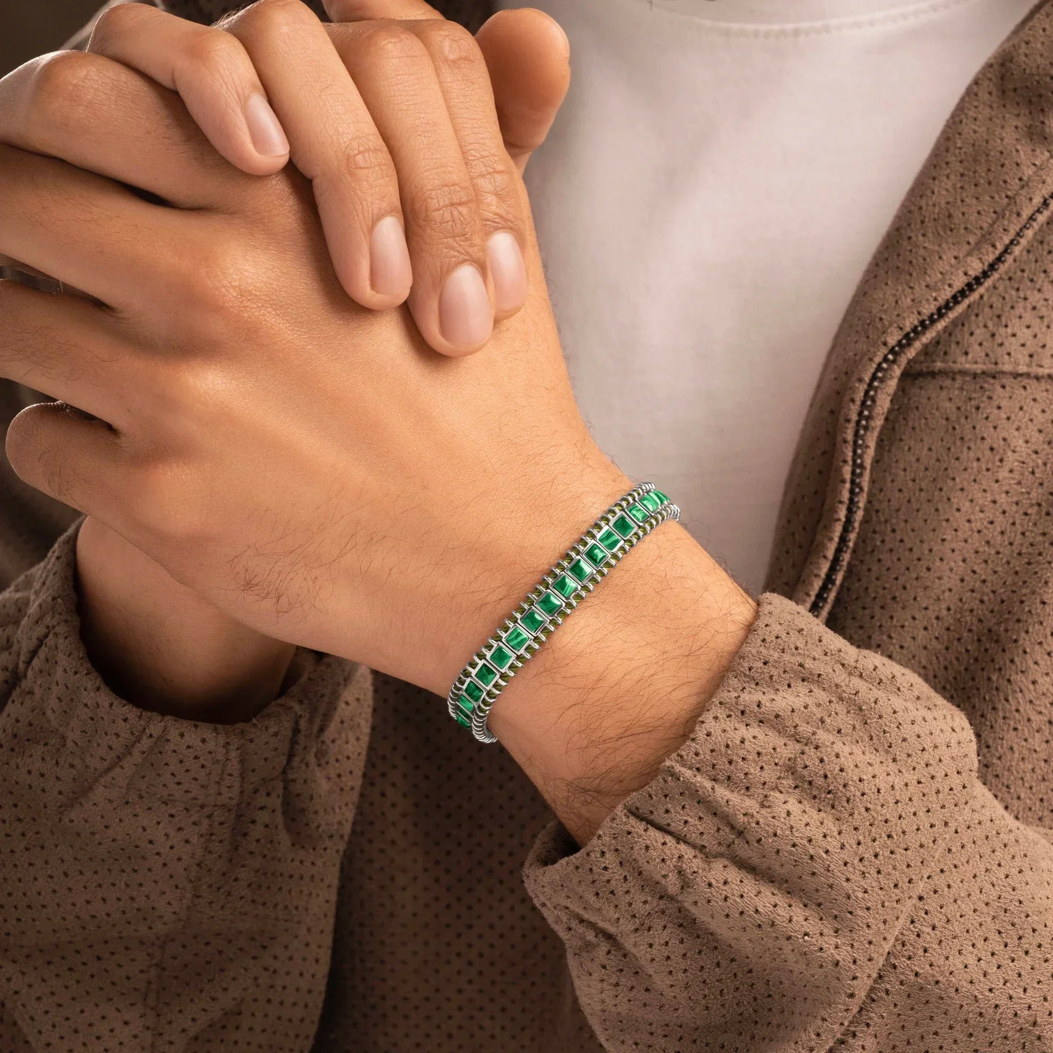 Sacred Grounding - Magnetic Green String Bracelet - Image 2