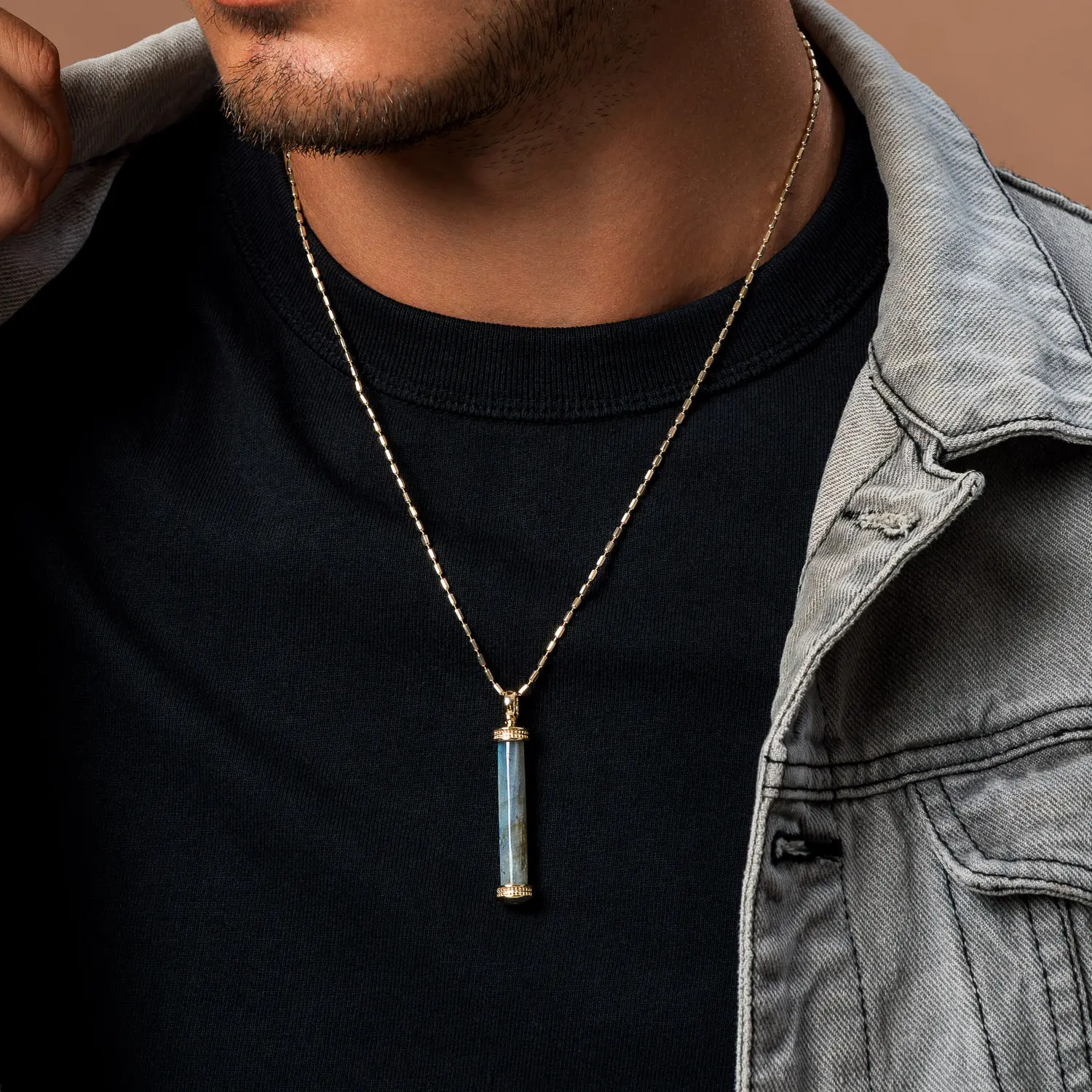 Shadow Horizon Labradorite Bar Necklace - Image 2