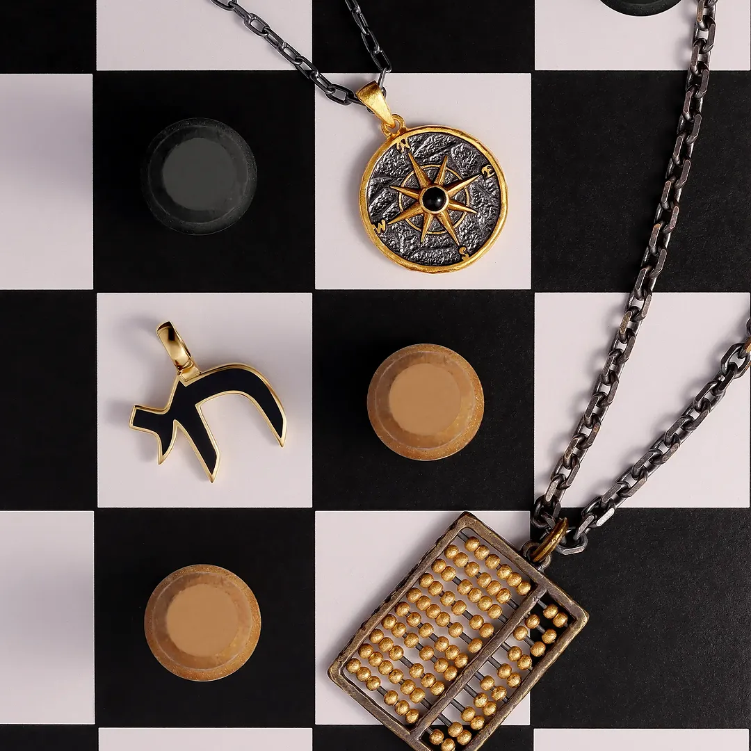Ethereal Path Onyx Compass Pendant Necklace - Image 3