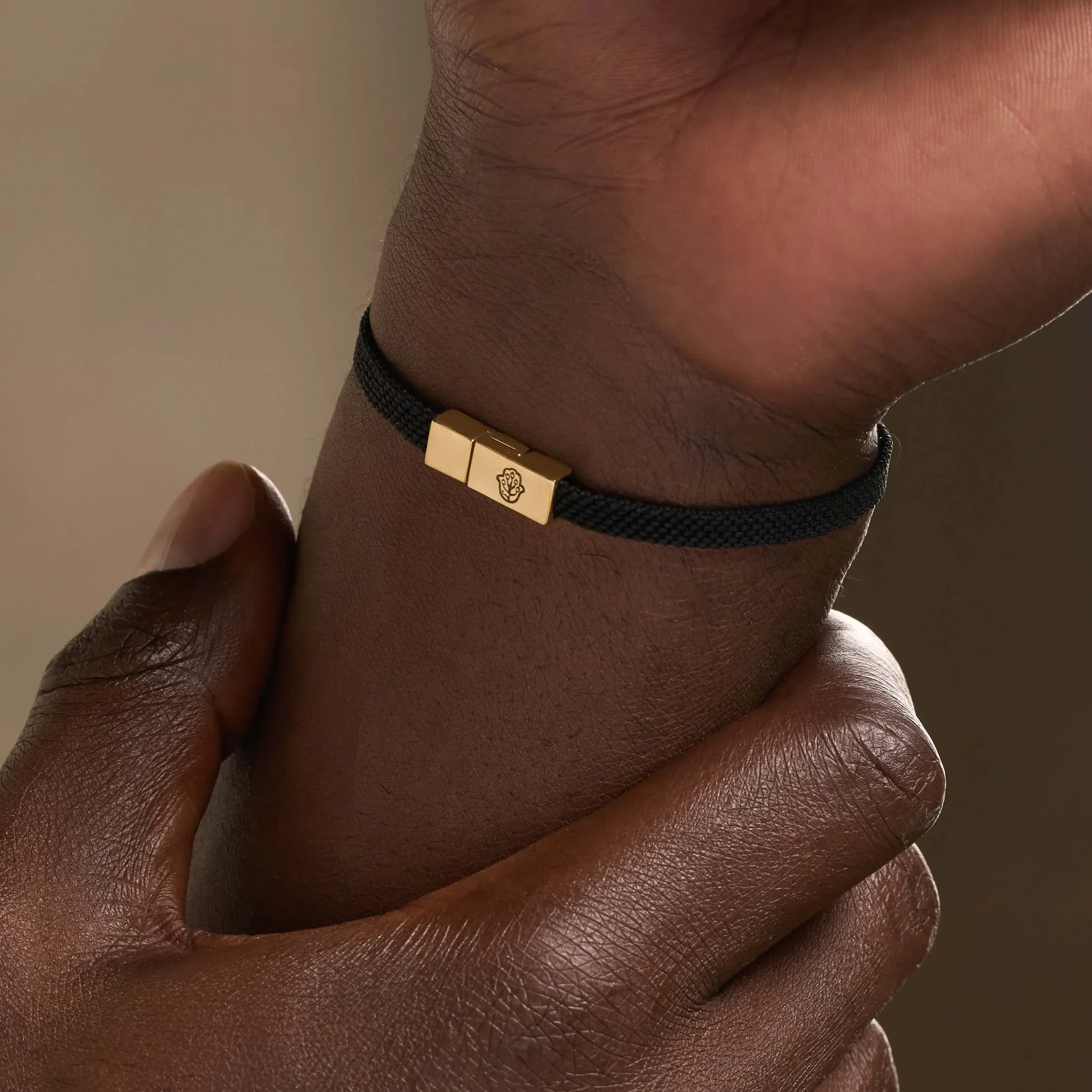 Zen Living Karma Circle Men’s Black String Bracelet - Image 5